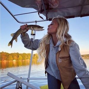 Carhartt Weathered Wildwood Vest Tan Brown Size Medium Hooded Sherpa Lined